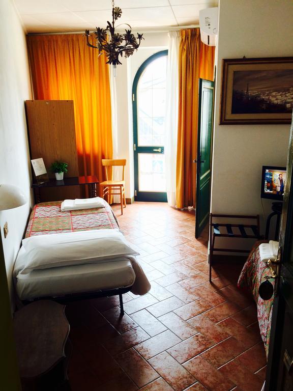 Bed and Breakfast La Lanterna Avigliano Umbro Экстерьер фото